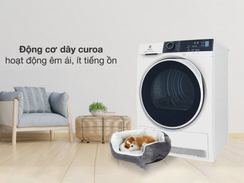 Máy sấy quần áo Electrolux EDH804H5WB hoạt động tiết kiệm năng lượng