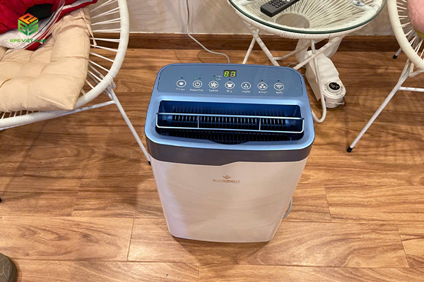 Giải pháp chống ẩm hiệu quả: Câu chuyện gia đình chị Tú với Kosmen KM-20N