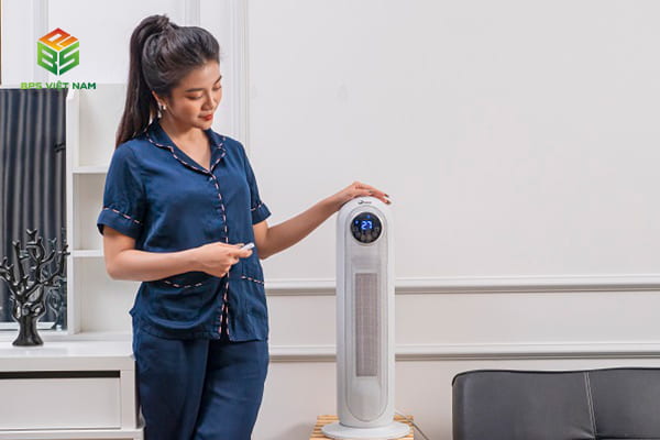 Máy sưởi gốm FujiE CH‑2300 - Giá tham khảo: 1.790.000 VNĐ