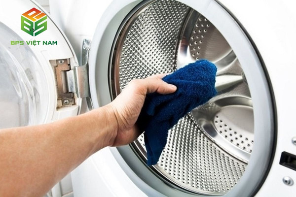 Vệ sinh lồng sấy, cảm biến ẩm và gioăng cửa