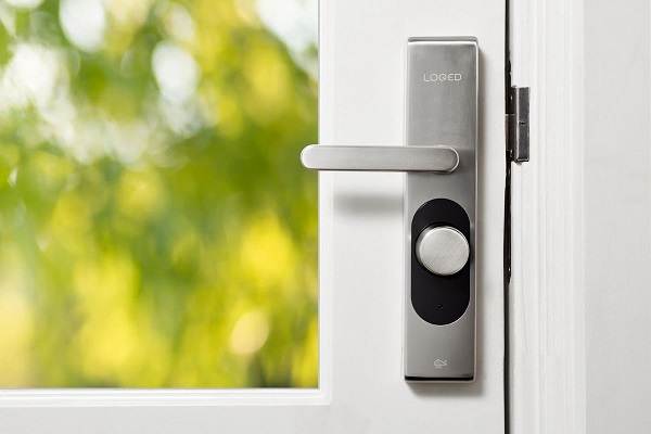 Khóa cửa sập cho cửa nhôm kính