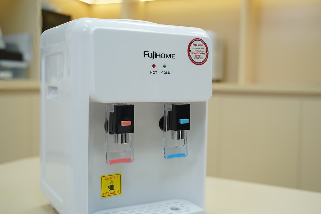 cây nước nóng lạnh để bàn