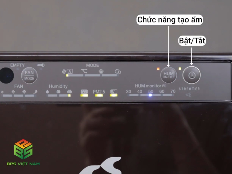 Bật/tắt chức năng tạo ẩm 