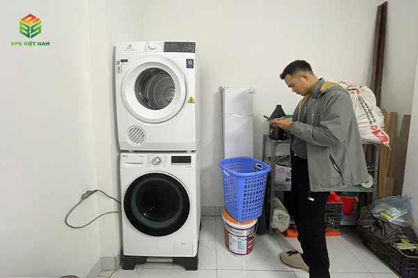 máy sấy quần áo Electrolux EDV904H3WC tại gia đình chị Minh