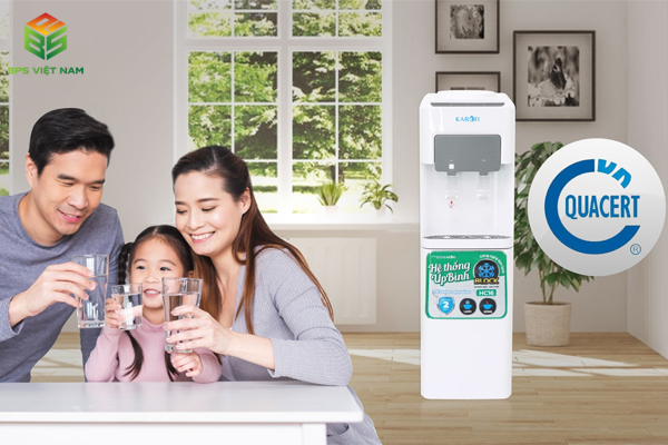 cây nước nóng lạnh karofi