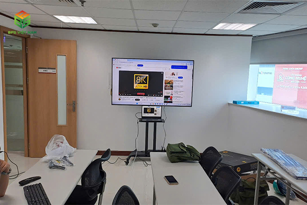 Dự án lắp đặt Tivi LG NanoCell 65 inch và giá treo di động NB-AVA1500 cho văn phòng Công ty DAIWA HOUSE VIỆT NAM