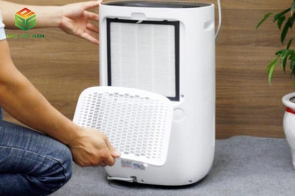Hướng dẫn vệ sinh máy hút ẩm đúng chuẩn tại nhà