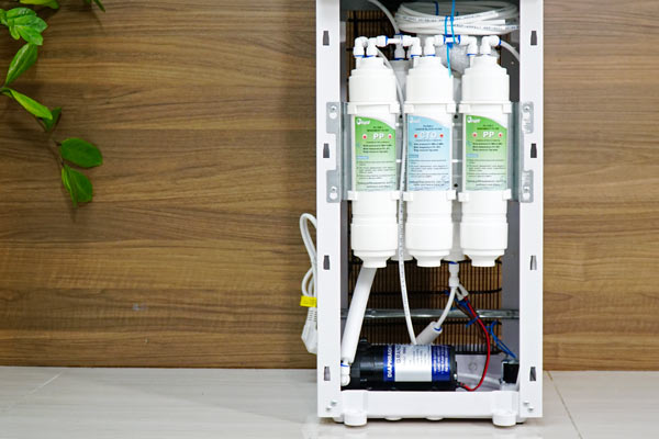 Cây Nước Nóng Lạnh Có Lọc Được Nước Không?