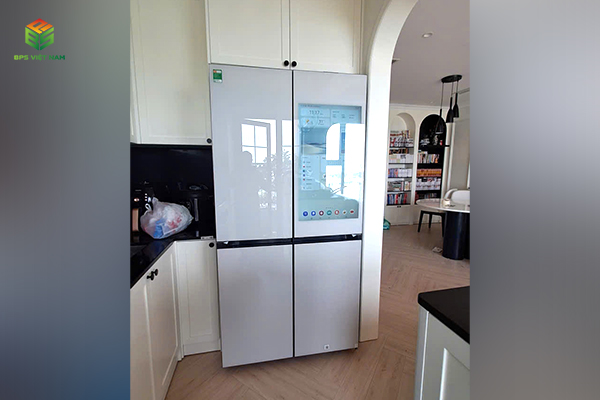 Lắp đặt Tủ lạnh Bespoke AI 4 Cửa với Màn hình thông minh AI Family Hub™+ cho khách hàng tại Golden Armor – B6 Giảng Võ, Hà Nội